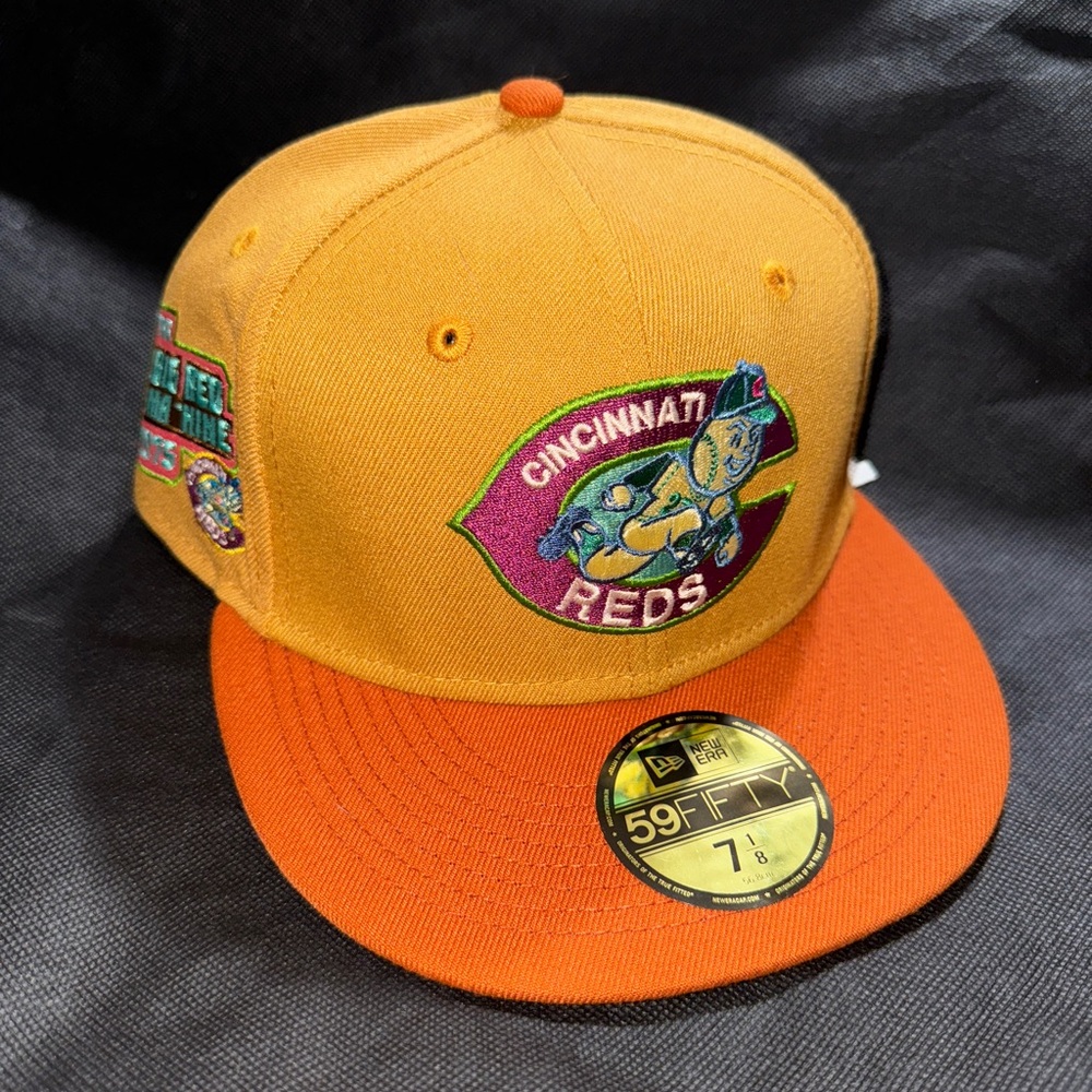 Cincinnati Reds Fitted Hat